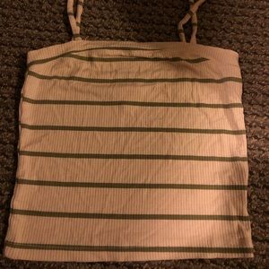 URBAN OUTFITTERS crop